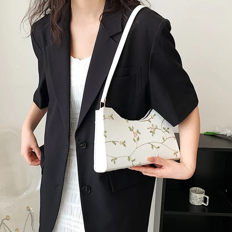Bolso de hombro con costuras florales de encaje de verano para mujer, bolsos suaves de cuero PU para las axilas, bolso de viaje para la playa, bolso de mano pequeño para niñas