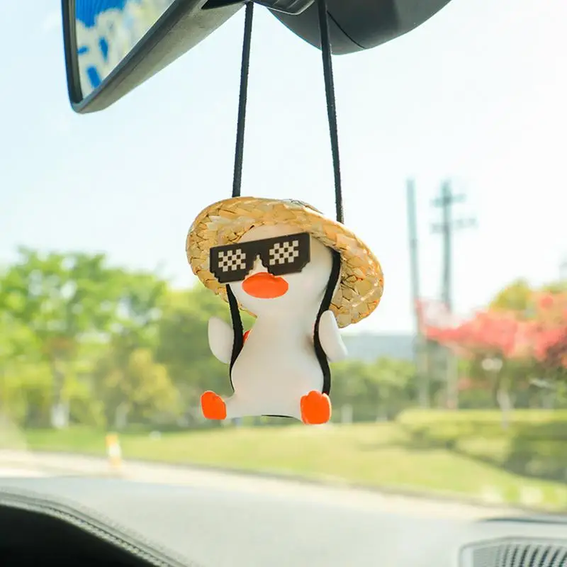 Lindo pato oscilante con sombrero de paja colgante de coche espejo retrovisor automático adornos colgantes decoración Interior de coche accesorios de decoración