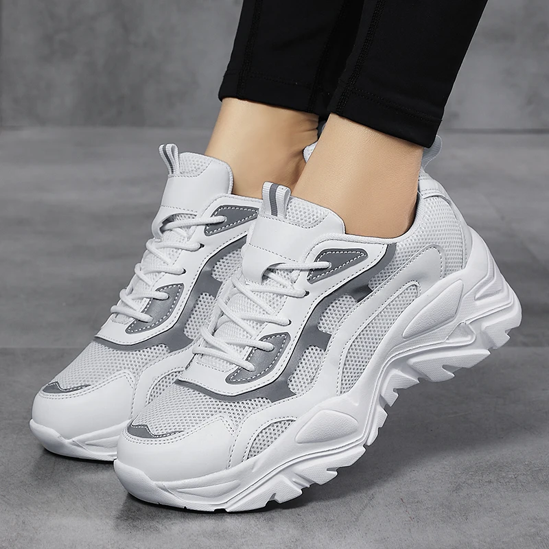20219 Cinturón reflectante transfronterizo grande, moda ligera, suela gruesa, zapatos de papá elevados, zapatillas de deporte para mujer