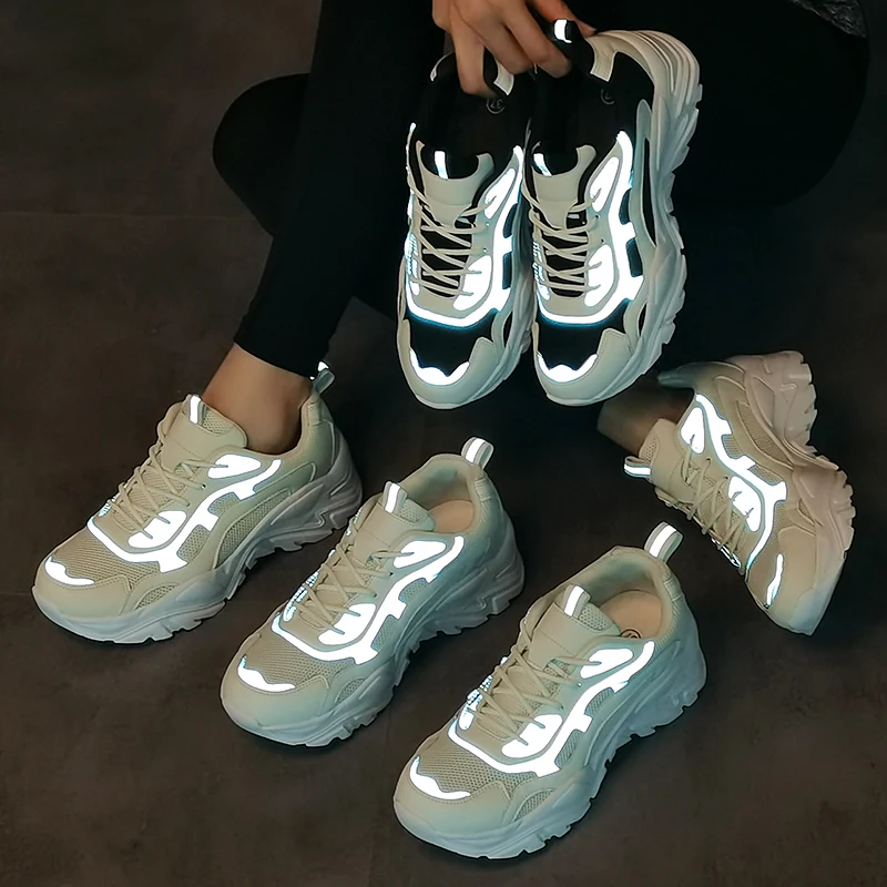 20219 Cinturón reflectante transfronterizo grande, moda ligera, suela gruesa, zapatos de papá elevados, zapatillas de deporte para mujer