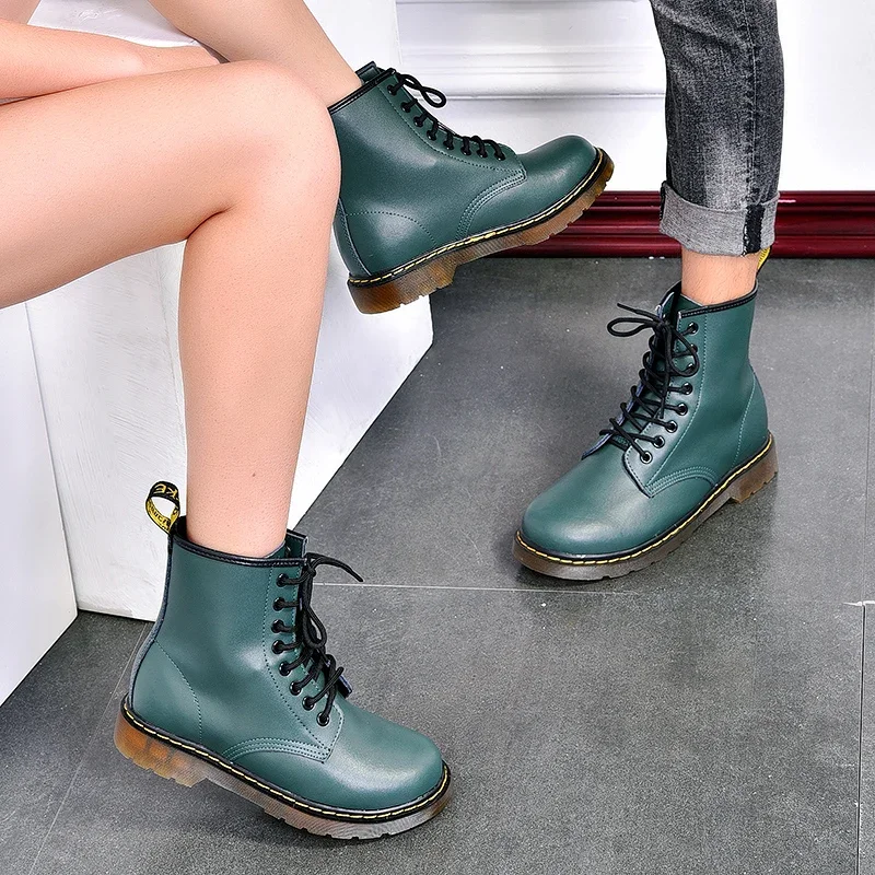 2025 nuevas botas clásicas de cuero genuino de seis agujeros, botines cortos de montar de estilo británico a la moda, botas para exteriores, botas para mujer