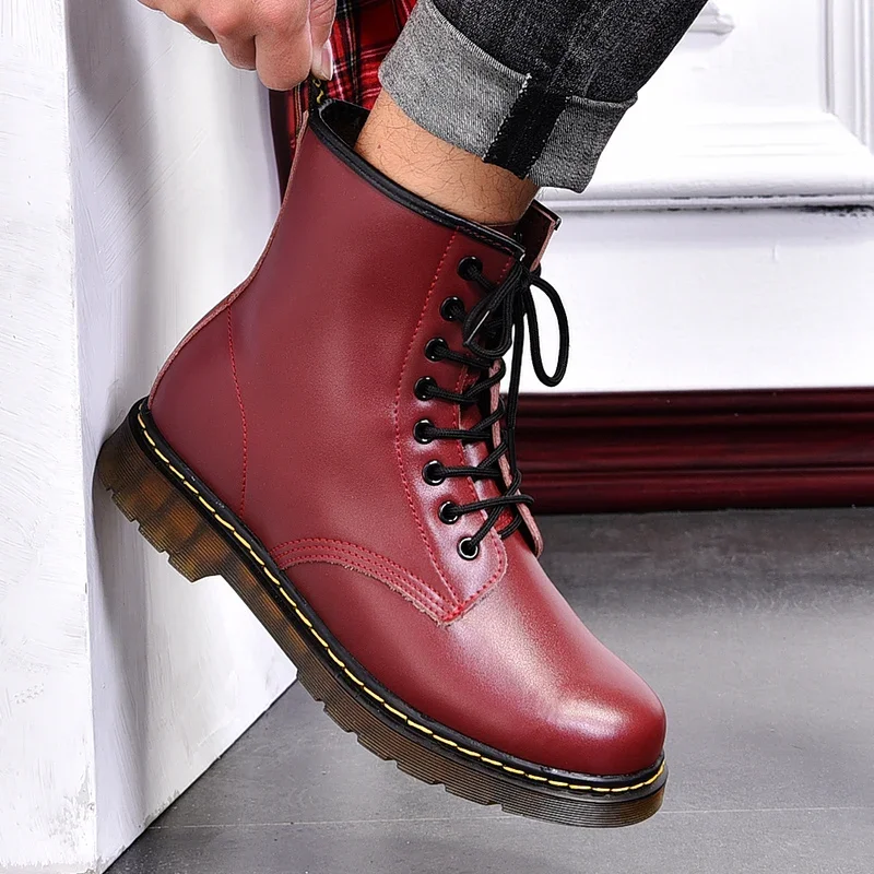 2025 nuevas botas clásicas de cuero genuino de seis agujeros, botines cortos de montar de estilo británico a la moda, botas para exteriores, botas para mujer