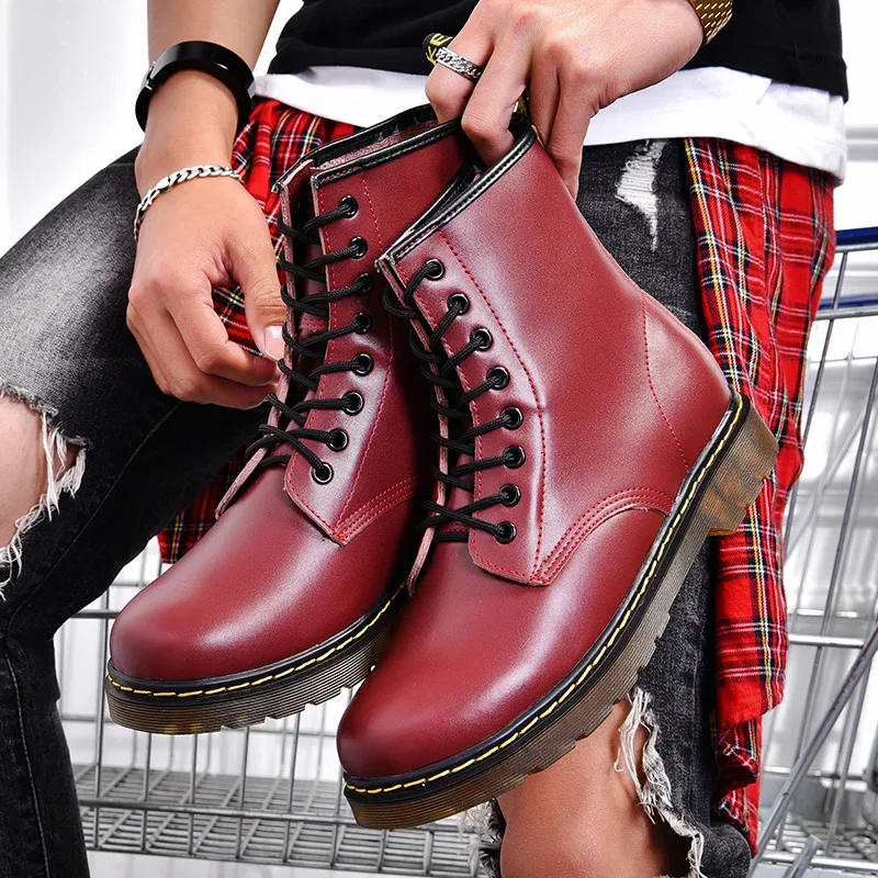 2025 nuevas botas clásicas de cuero genuino de seis agujeros, botines cortos de montar de estilo británico a la moda, botas para exteriores, botas para mujer
