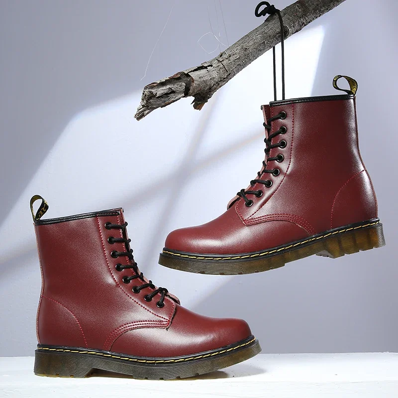 2025 nuevas botas clásicas de cuero genuino de seis agujeros, botines cortos de montar de estilo británico a la moda, botas para exteriores, botas para mujer