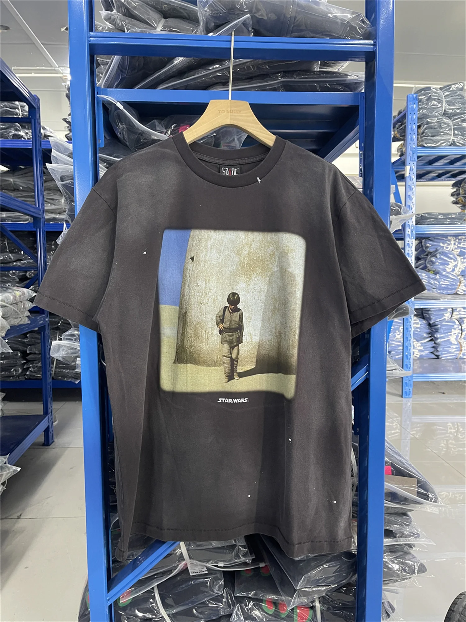 2025 nueva camiseta Retro Vintage SM marca de moda con estampado de película “STAY HERE” de algodón desgastado lavado de calle para hombres